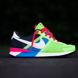 NIKE Air Pegasus 83/80  Sz 9